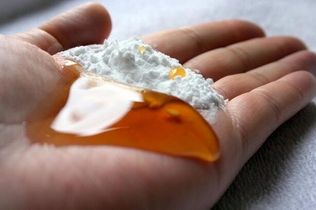 Baking soda and honey can enlarge your penis